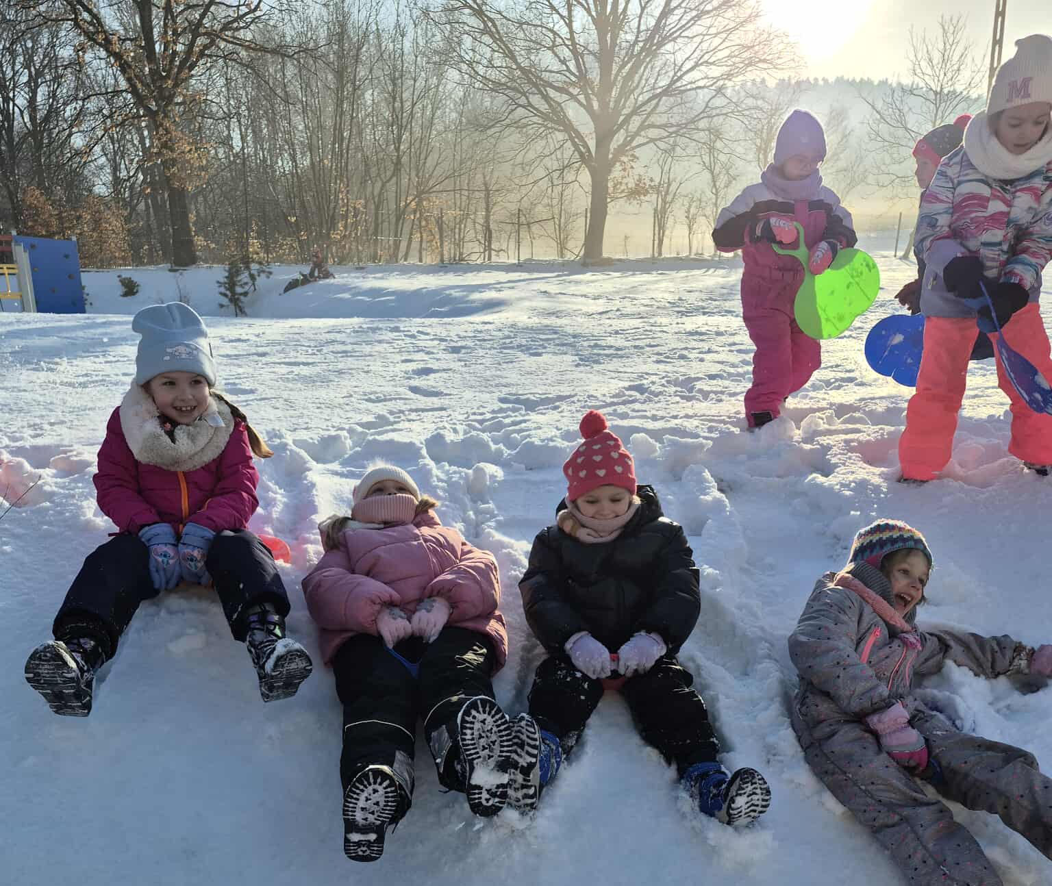 Zimowe zabawy na śniegu 