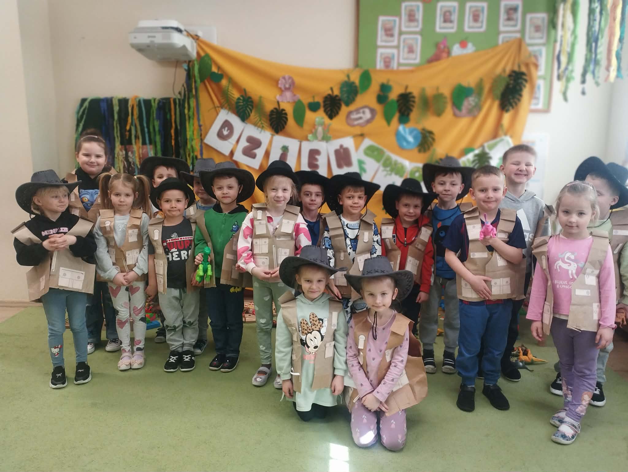 Dzień Dinozaura u Jeżyków i Sówek