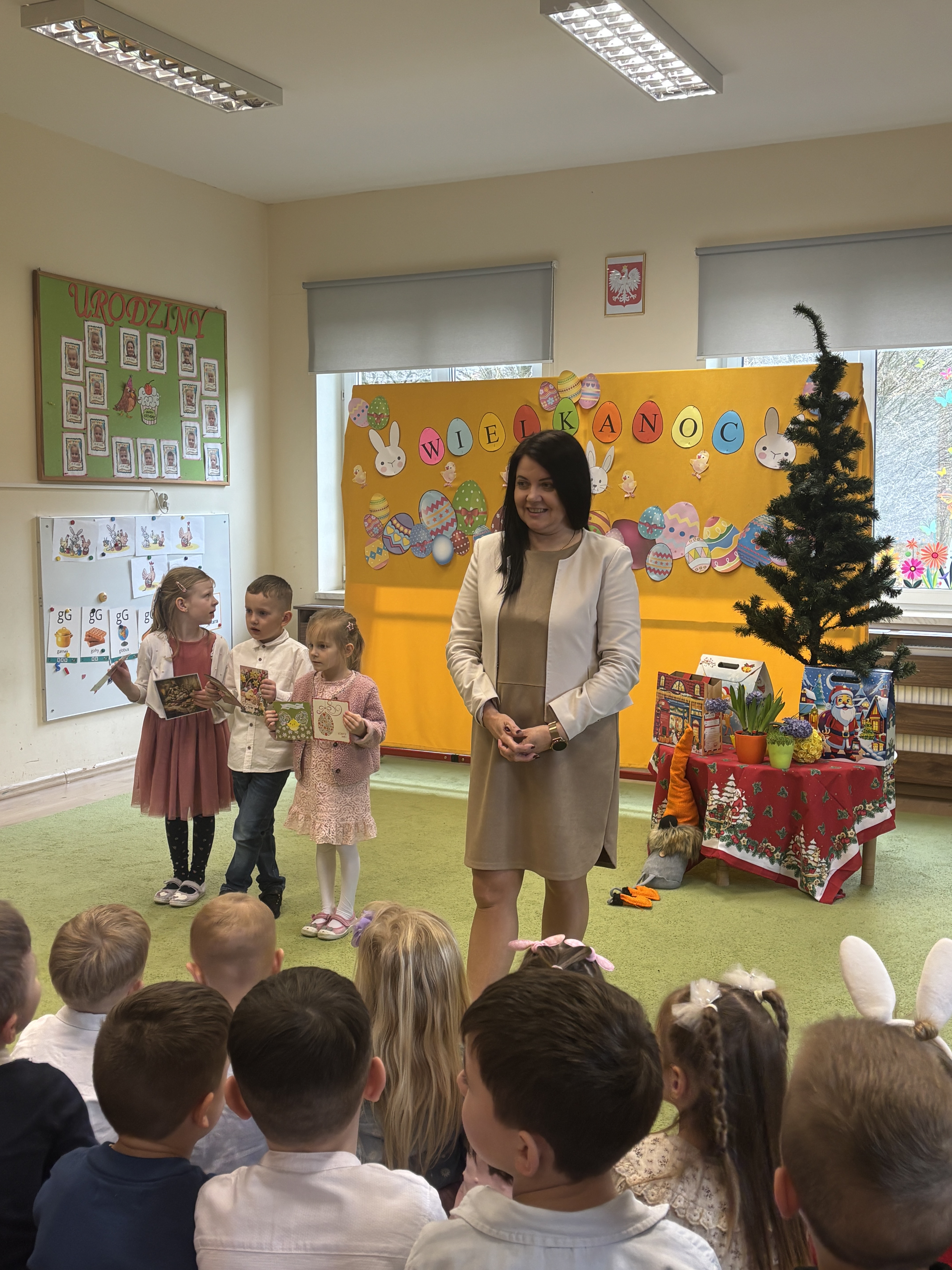 Spotkanie wielkanocne w przedszkolu i prima aprilisowy psikus zajączka